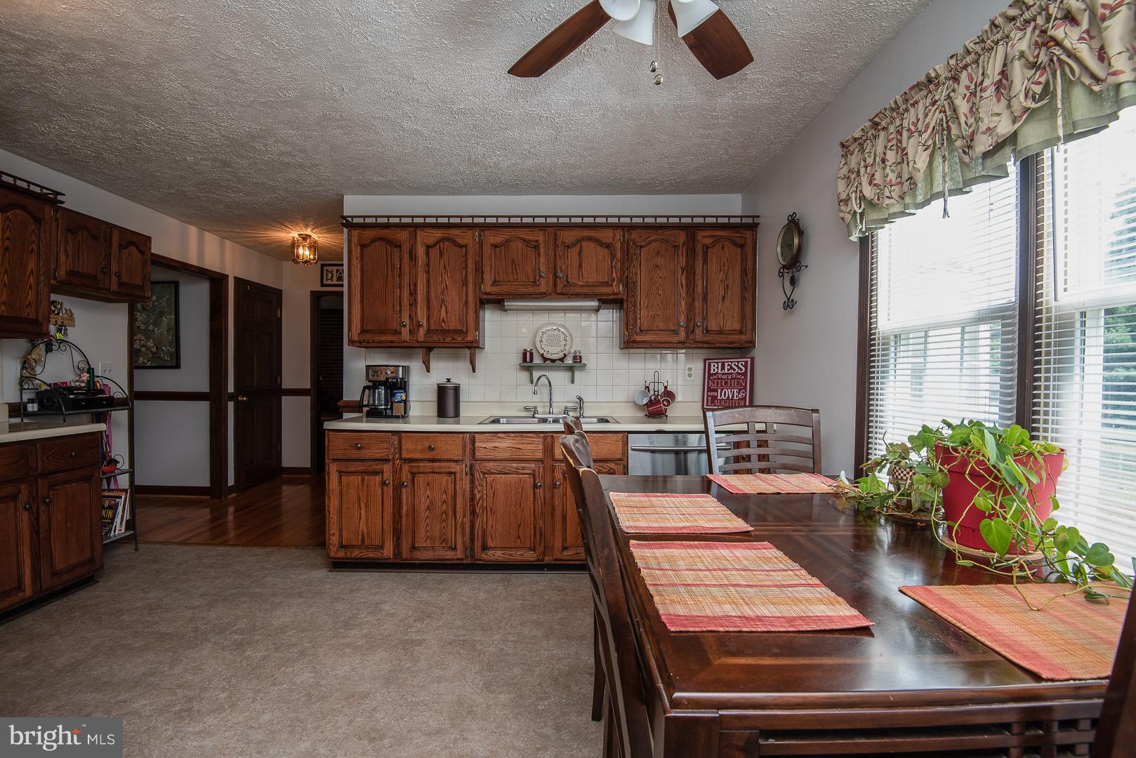 16040 Ridge Road King George, VA 22485 - Photo 10 of 30 Kitchen