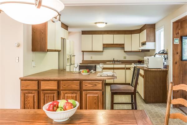 9 Francine Road Acton, MA 01720 - Photo 7 of 29 Gallery Image 7