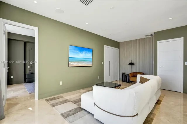 $14,000 | 1800 South Ocean Drive, Unit 4403, Hallandale Beach, FL 33009