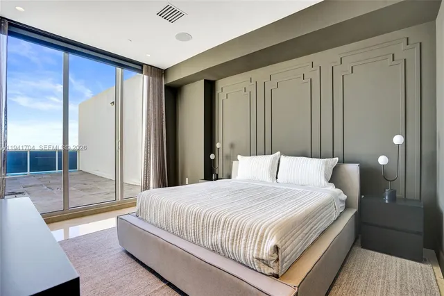 $14,000 | 1800 South Ocean Drive, Unit 4403, Hallandale Beach, FL 33009