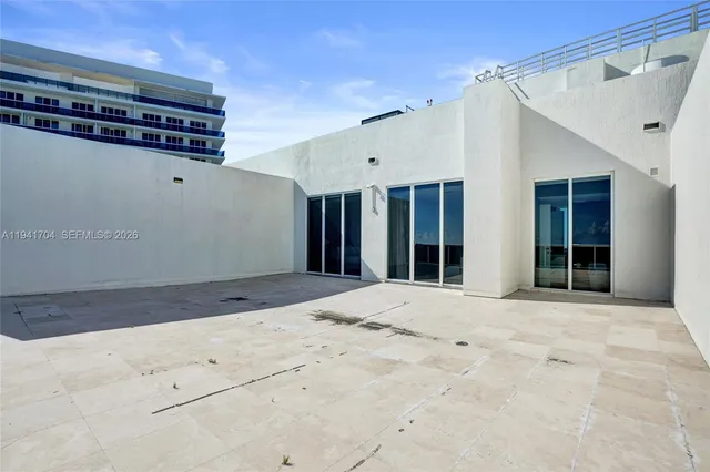 $14,000 | 1800 South Ocean Drive, Unit 4403, Hallandale Beach, FL 33009