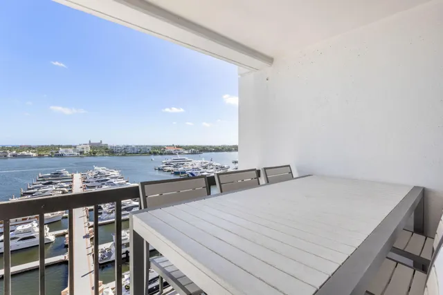 $3,495,000 | 400 North Flagler Drive, Unit 1206, West Palm Beach, FL 33401