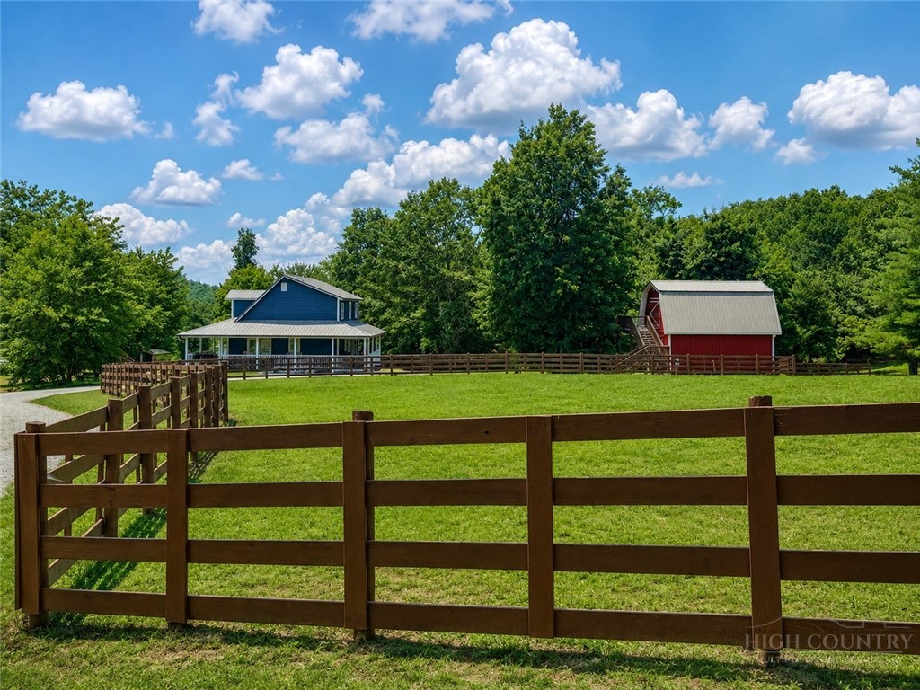 10801 Glade Valley Road Ennice, NC 28623 - Photo 14 of 30