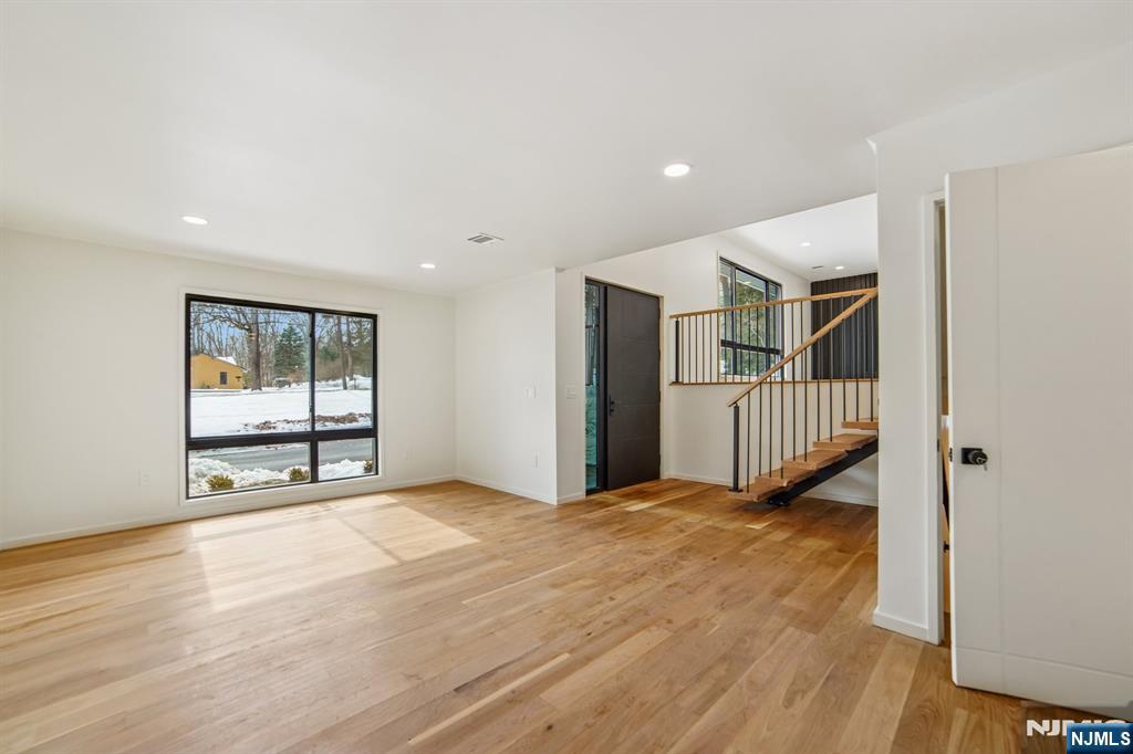 156 Park Road Parsippany, NJ 07054 - Photo 16 of 50