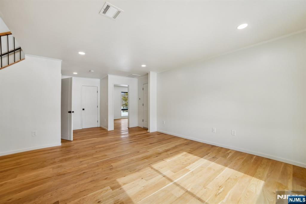 156 Park Road Parsippany, NJ 07054 - Photo 18 of 50