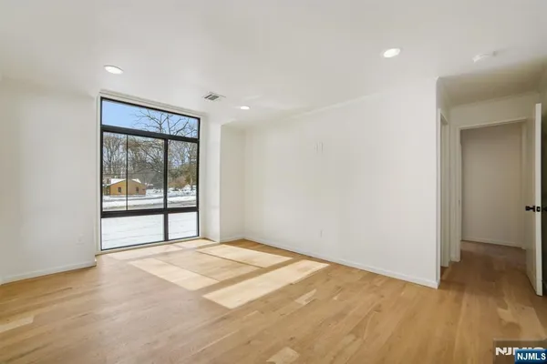 $1,422,900 | 156 Park Road, Parsippany, NJ 07054