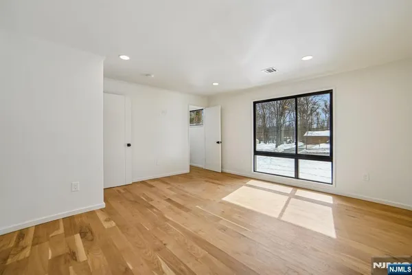 $1,422,900 | 156 Park Road, Parsippany, NJ 07054