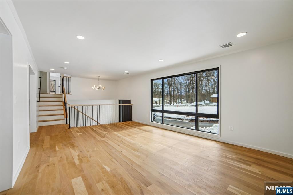 156 Park Road Parsippany, NJ 07054 - Photo 8 of 50