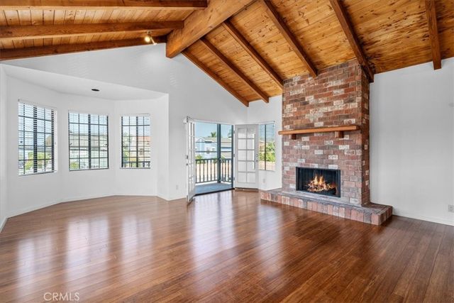 $6,300 | 1101 21st Street, Hermosa Beach, CA 90254