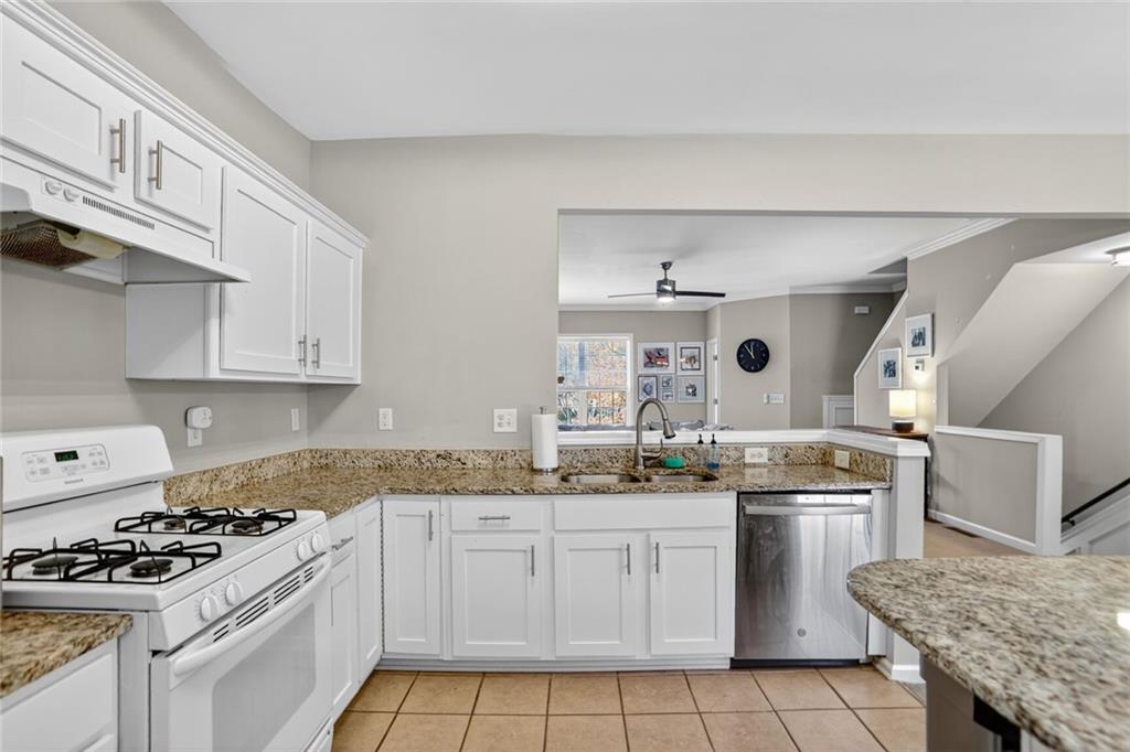 3561 Views Trace Peachtree Corners, GA 30092 - Photo 11 of 22