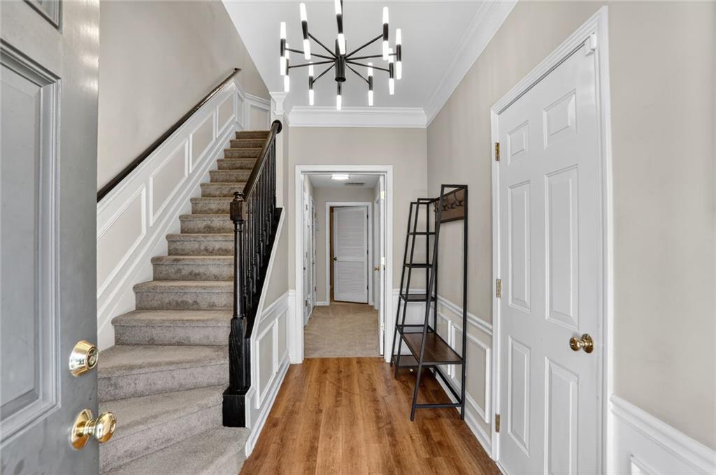 3561 Views Trace Peachtree Corners, GA 30092 - Photo 2 of 22