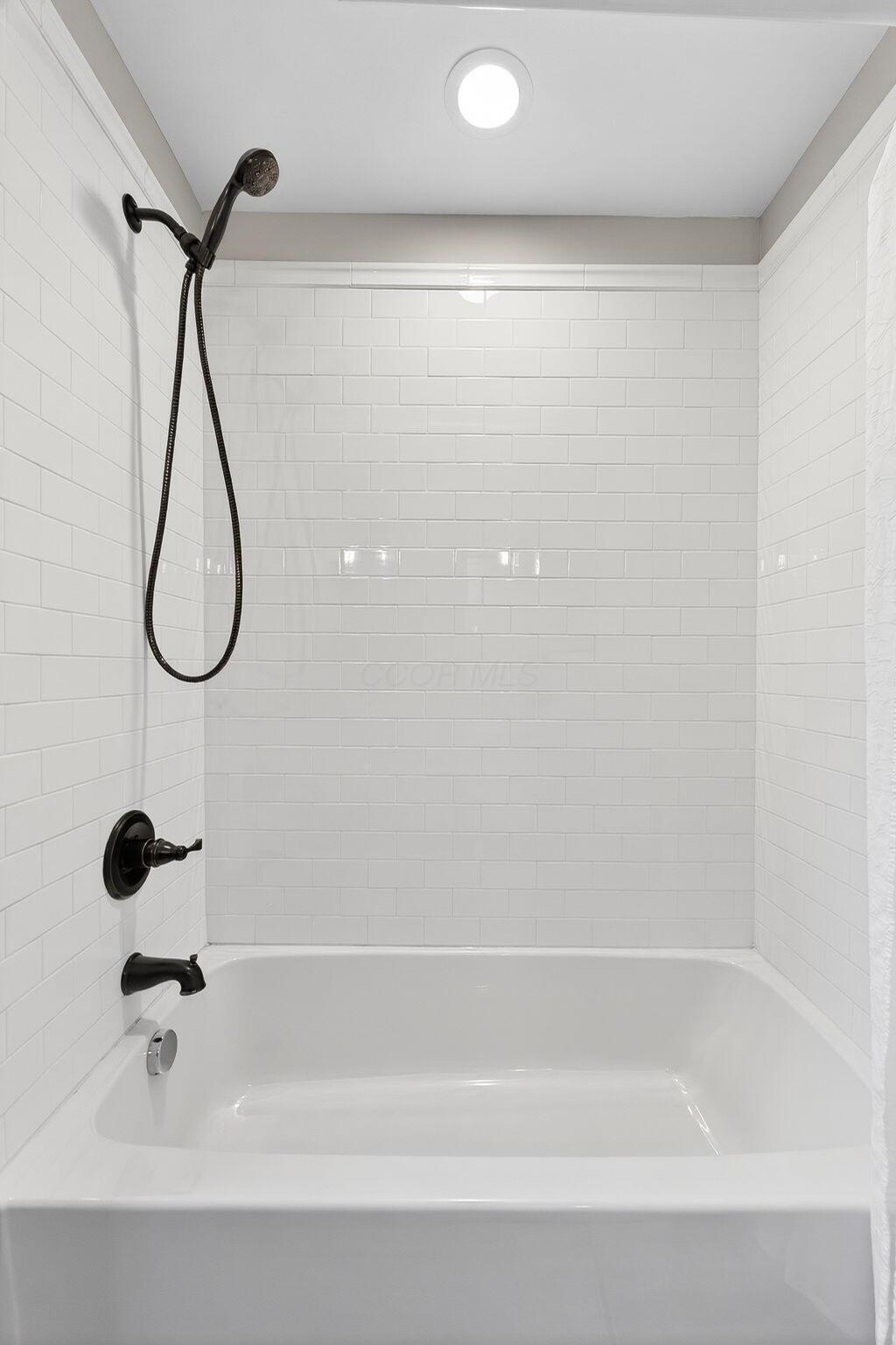 15156 Meredith State Road Sunbury, OH 43074 - Photo 42 of 61 Subway tile shower/tub combo