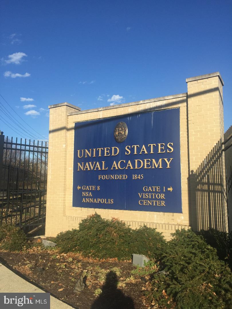 26 South Monroe Road, Unit 26 Annapolis, MD 21402 - Photo 11 of 13 a sign on the side of a building