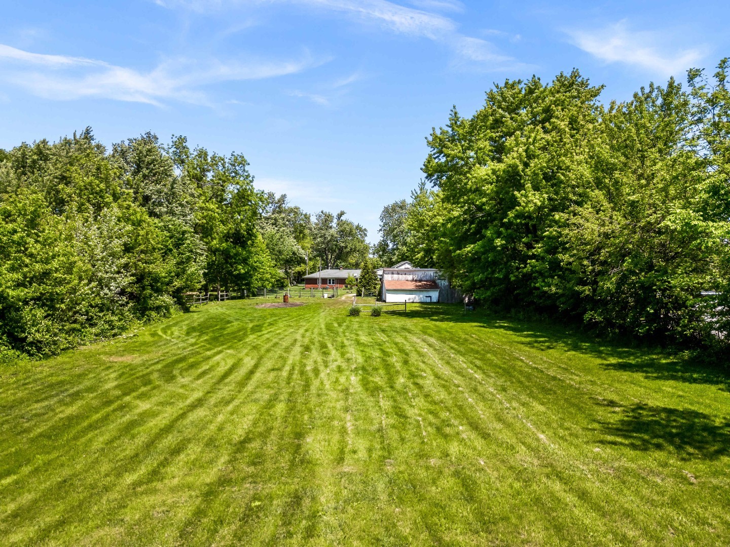 209 Woodrig Road Bloomington, IL 61704 - Photo 6 of 49