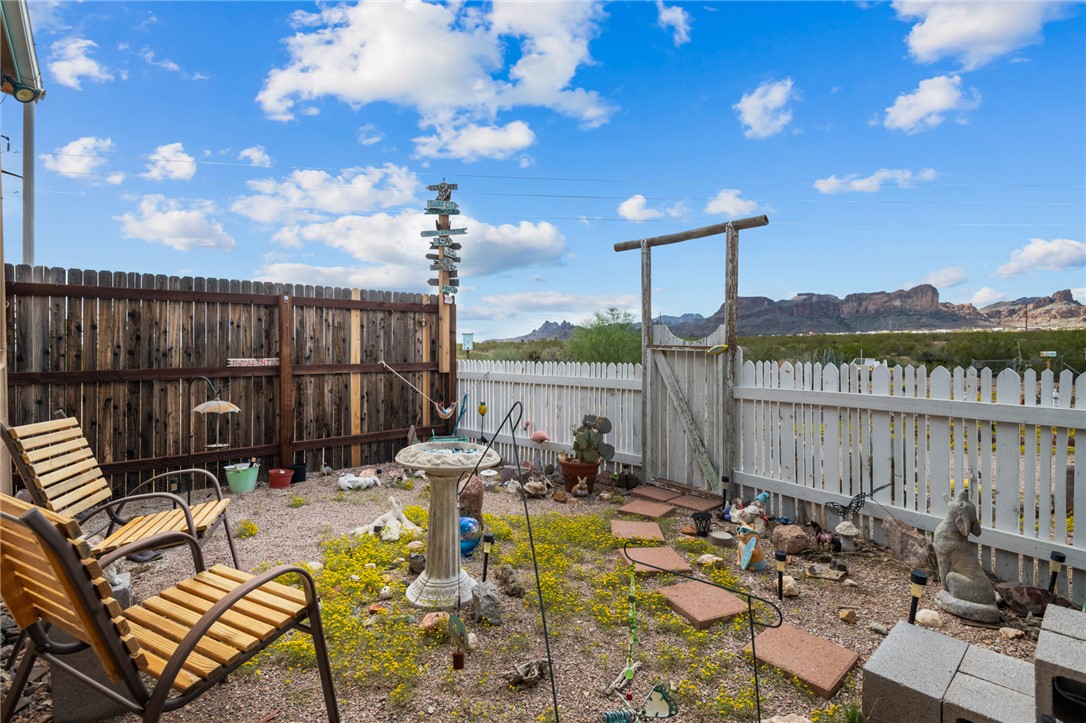 1193 South Dome Road Golden Valley, AZ 86413 - Photo 21 of 38 Yard