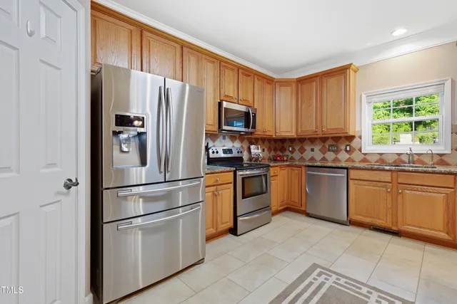 $799,995 | 3220 Queensland Road, Raleigh, NC 27614