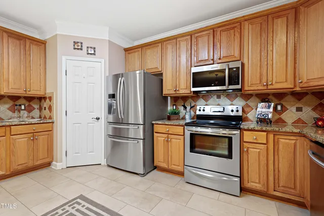 $799,995 | 3220 Queensland Road, Raleigh, NC 27614