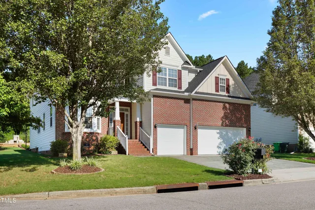 $799,995 | 3220 Queensland Road, Raleigh, NC 27614