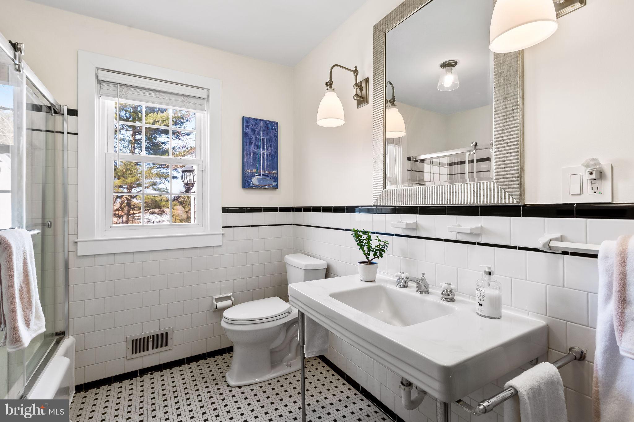 3016 Benson Mill Road Upperco, MD 21155 - Photo 31 of 51 Second Main Level Bath