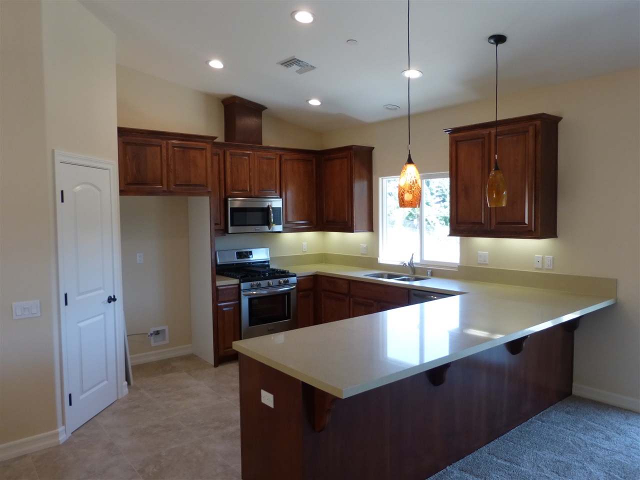 31568 Rancho Amigos Road Bonsall, CA 92003 - Photo 2 of 17