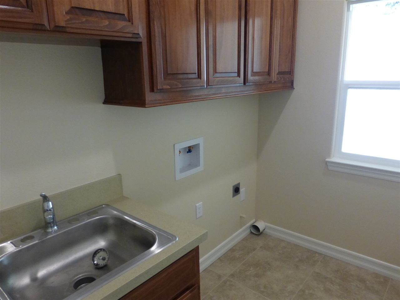 31568 Rancho Amigos Road Bonsall, CA 92003 - Photo 13 of 17