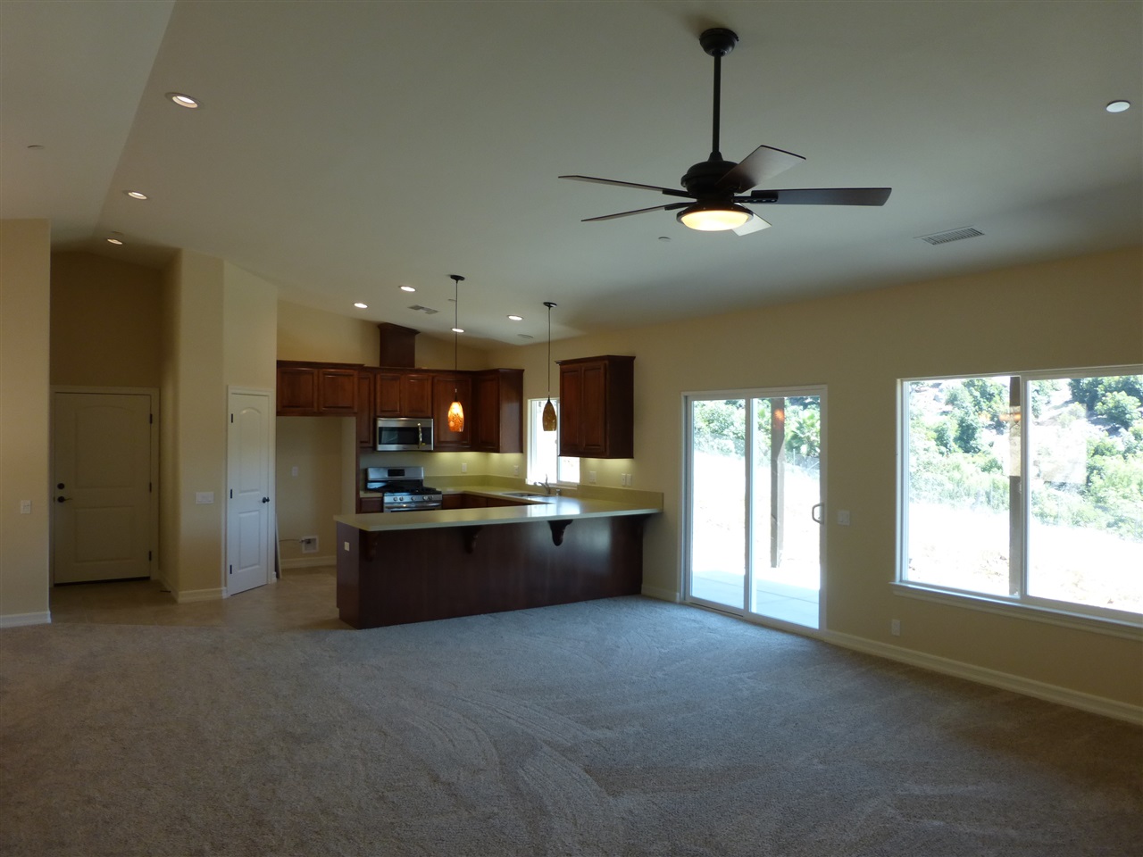 31568 Rancho Amigos Road Bonsall, CA 92003 - Photo 4 of 17