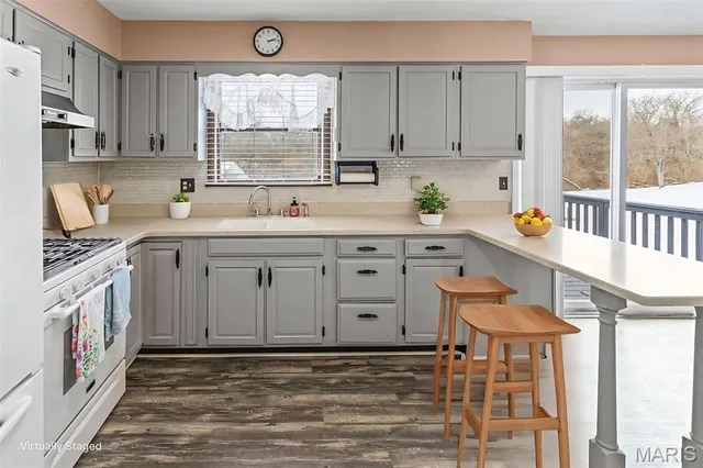 $450,000 | 5251 Miles Station Road, Bunker Hill, IL 62014