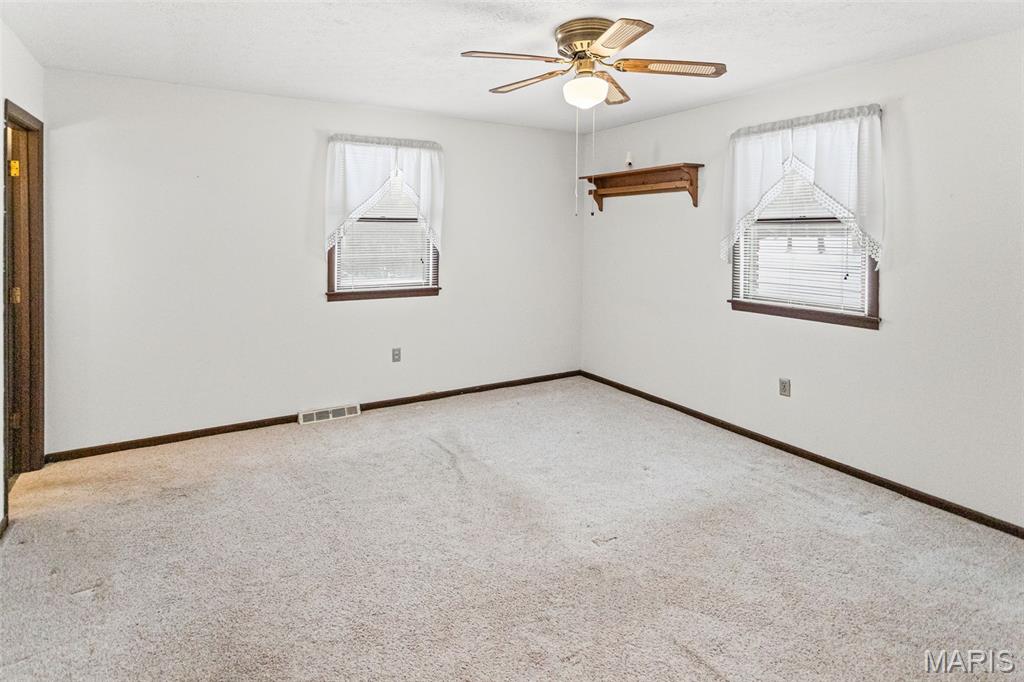 5251 Miles Station Road Bunker Hill, IL 62014 - Photo 29 of 86