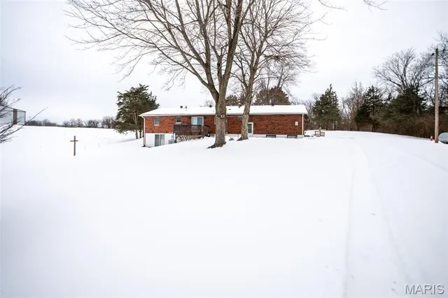 $450,000 | 5251 Miles Station Road, Bunker Hill, IL 62014