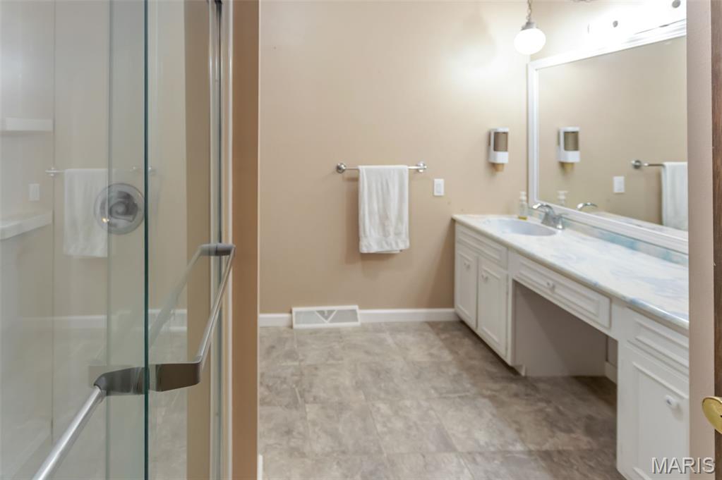 5251 Miles Station Road Bunker Hill, IL 62014 - Photo 37 of 86