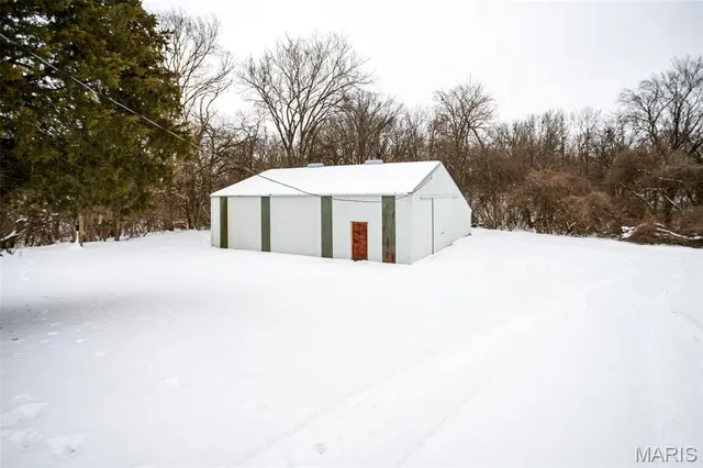 $450,000 | 5251 Miles Station Road, Bunker Hill, IL 62014