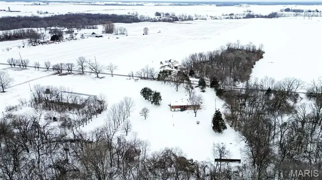 $450,000 | 5251 Miles Station Road, Bunker Hill, IL 62014