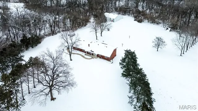 $450,000 | 5251 Miles Station Road, Bunker Hill, IL 62014