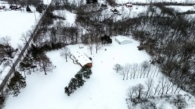 $450,000 | 5251 Miles Station Road, Bunker Hill, IL 62014