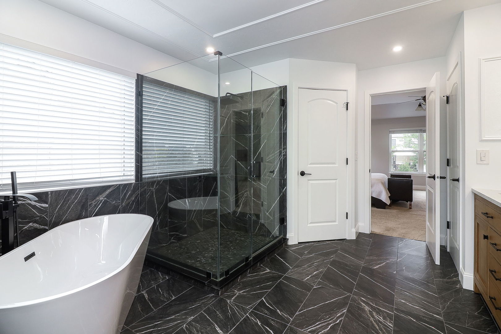 335 Forest Trail South Elgin, IL 60177 - Photo 8 of 47 a bathroom with a bathtub and a shower