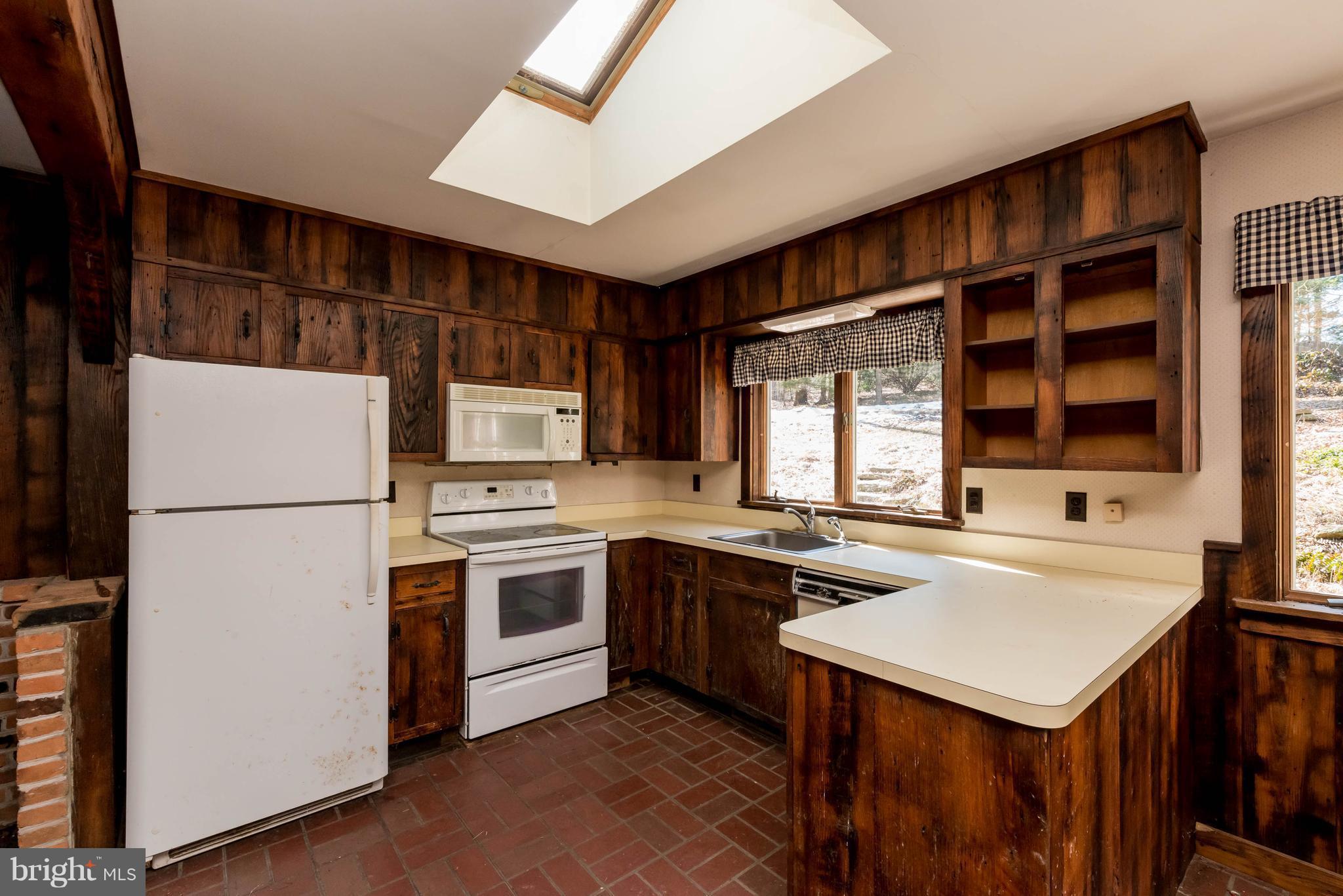 5022 St Pauls Church Road Pylesville, MD 21132 - Photo 11 of 30 Kitchen