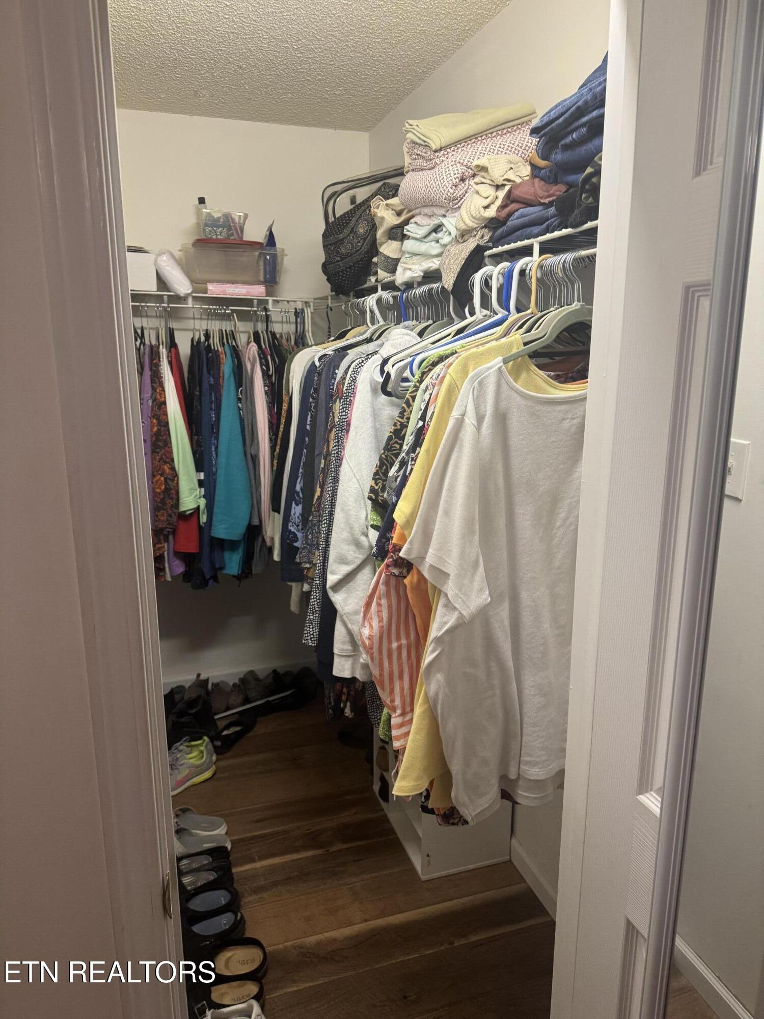 8049 Stablegate Way Powell, TN 37849 - Photo 13 of 19 IMG_0260