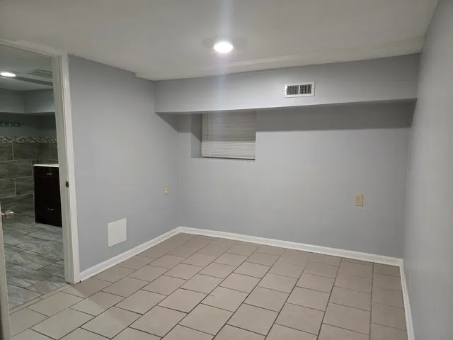 $1,350 | 5508 West Congress Parkway, Unit G, Chicago, IL 60644