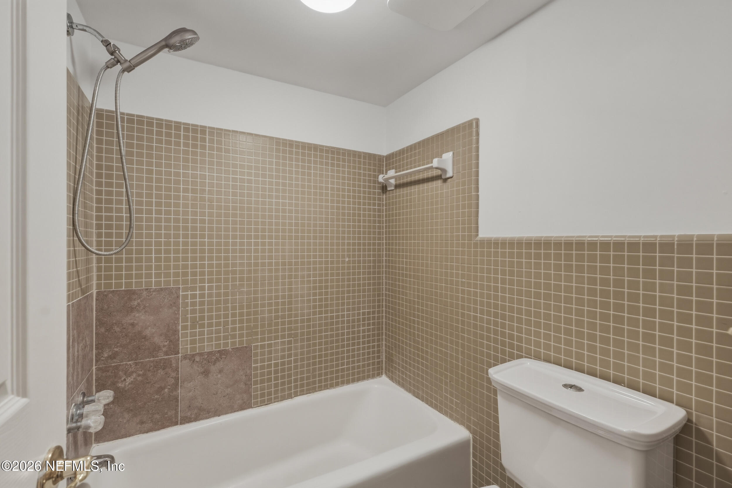 1757 El Camino Road, Unit 4 Jacksonville, FL 32216 - Photo 19 of 26 19_lens2listing-21