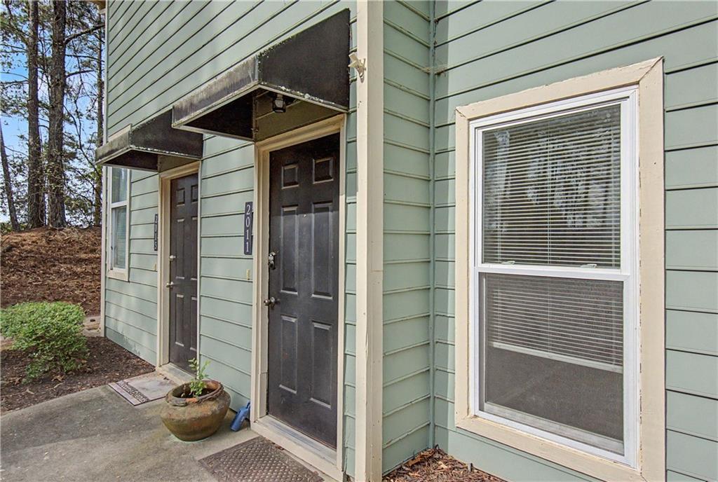 2011 Canyon Point Circle Roswell, GA 30076 - Photo 3 of 22 a view of outdoor space