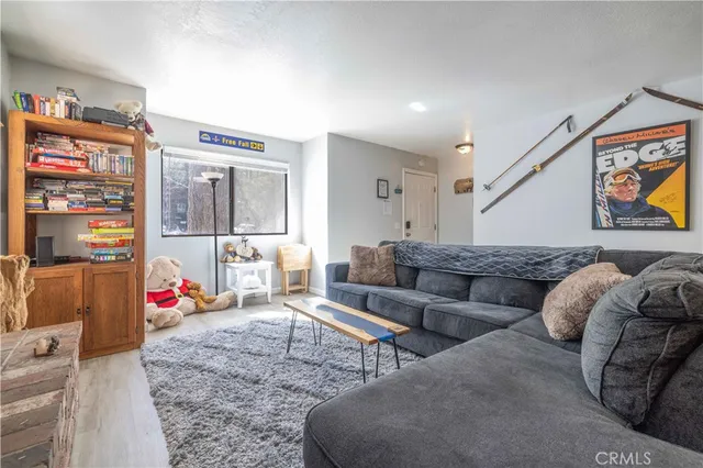 $445,000 | 723 Summit Boulevard, Big Bear Lake, CA 92315