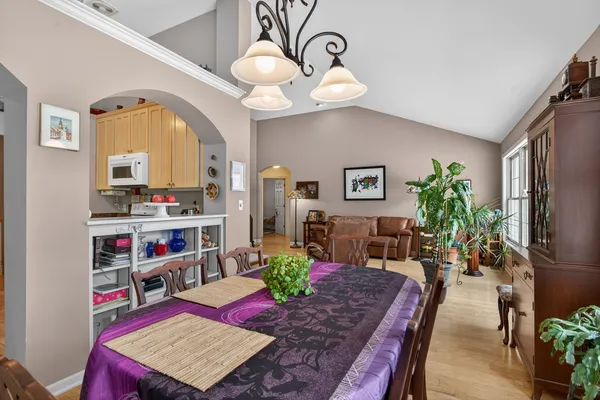 $450,000 | 2205 Lake Wood Drive, Jackson, MI 49203