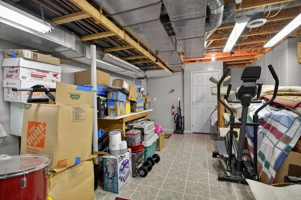 $450,000 | 2205 Lake Wood Drive, Jackson, MI 49203