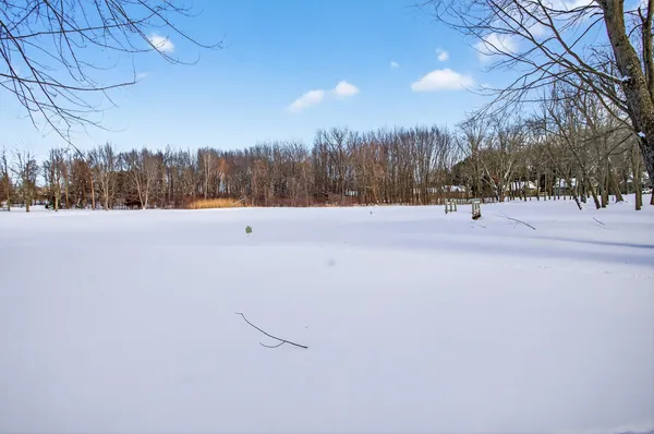 $450,000 | 2205 Lake Wood Drive, Jackson, MI 49203