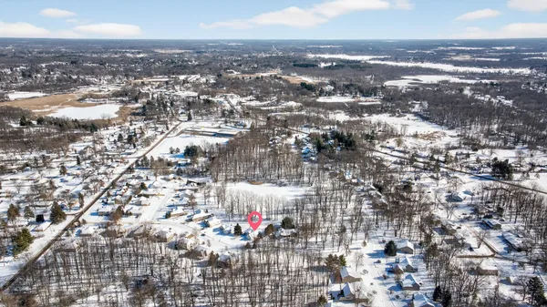 $450,000 | 2205 Lake Wood Drive, Jackson, MI 49203