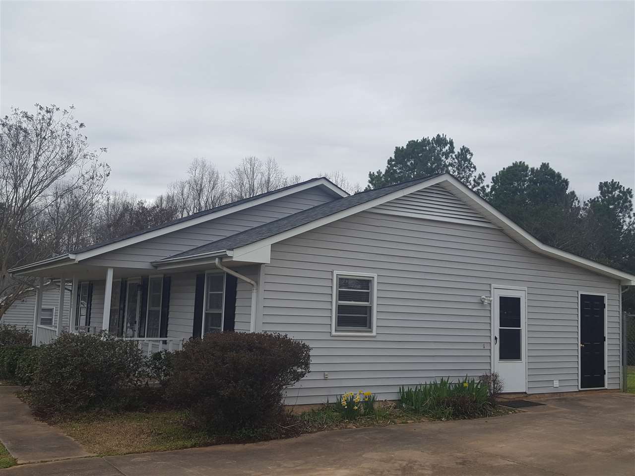 328 Crest Drive Inman, SC 29349 - Photo 3 of 3 Gallery Image 3