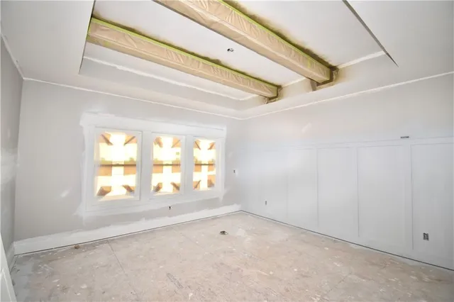 $856,261 | 8337 Northeast 76th Terrace, Kansas City, MO 64158