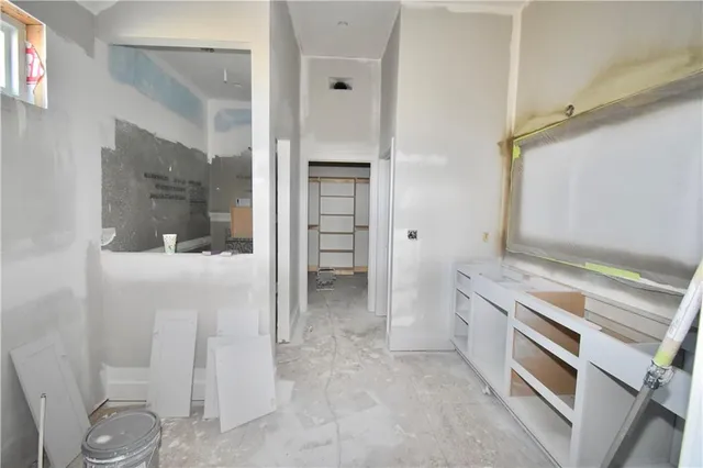 $856,261 | 8337 Northeast 76th Terrace, Kansas City, MO 64158