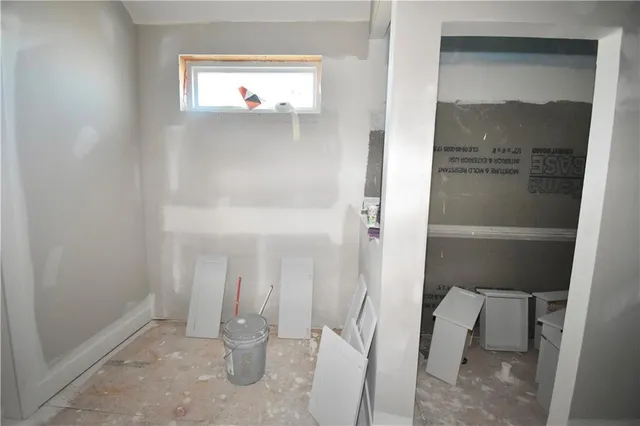 $856,261 | 8337 Northeast 76th Terrace, Kansas City, MO 64158