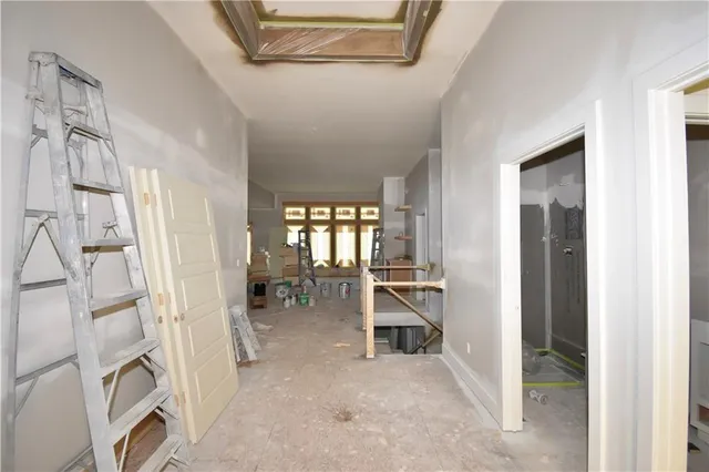 $856,261 | 8337 Northeast 76th Terrace, Kansas City, MO 64158